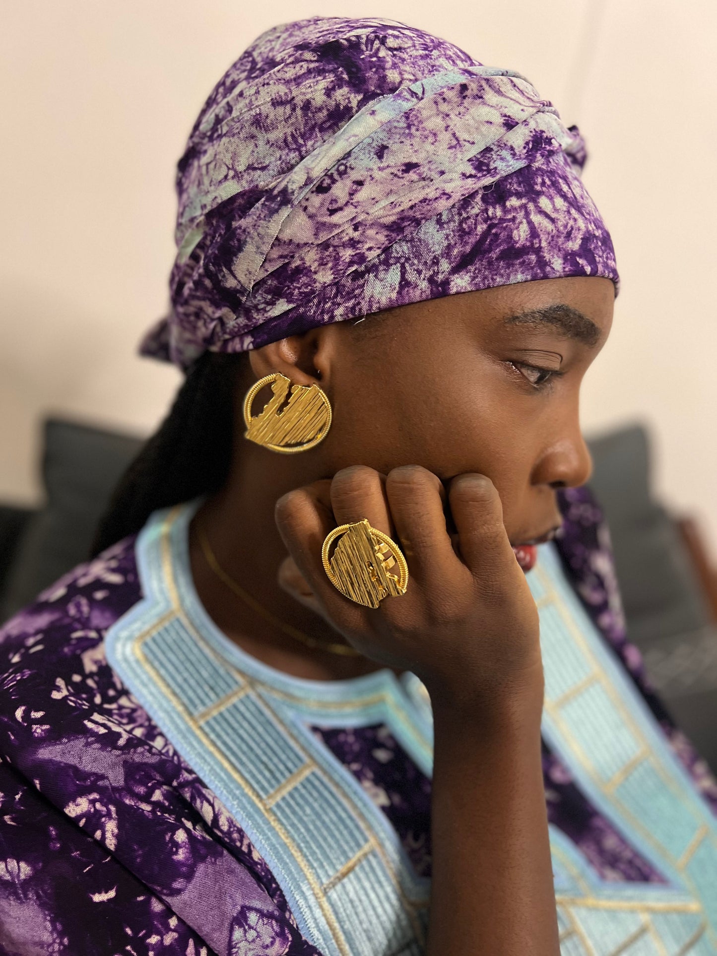 Ensemble de bijoux africains boucles d'oreilles et bague numéro 8