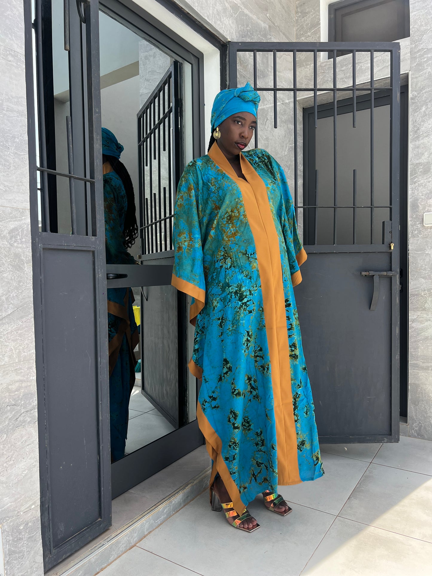 Costume traditionnel africain, boubou multicolore / marron