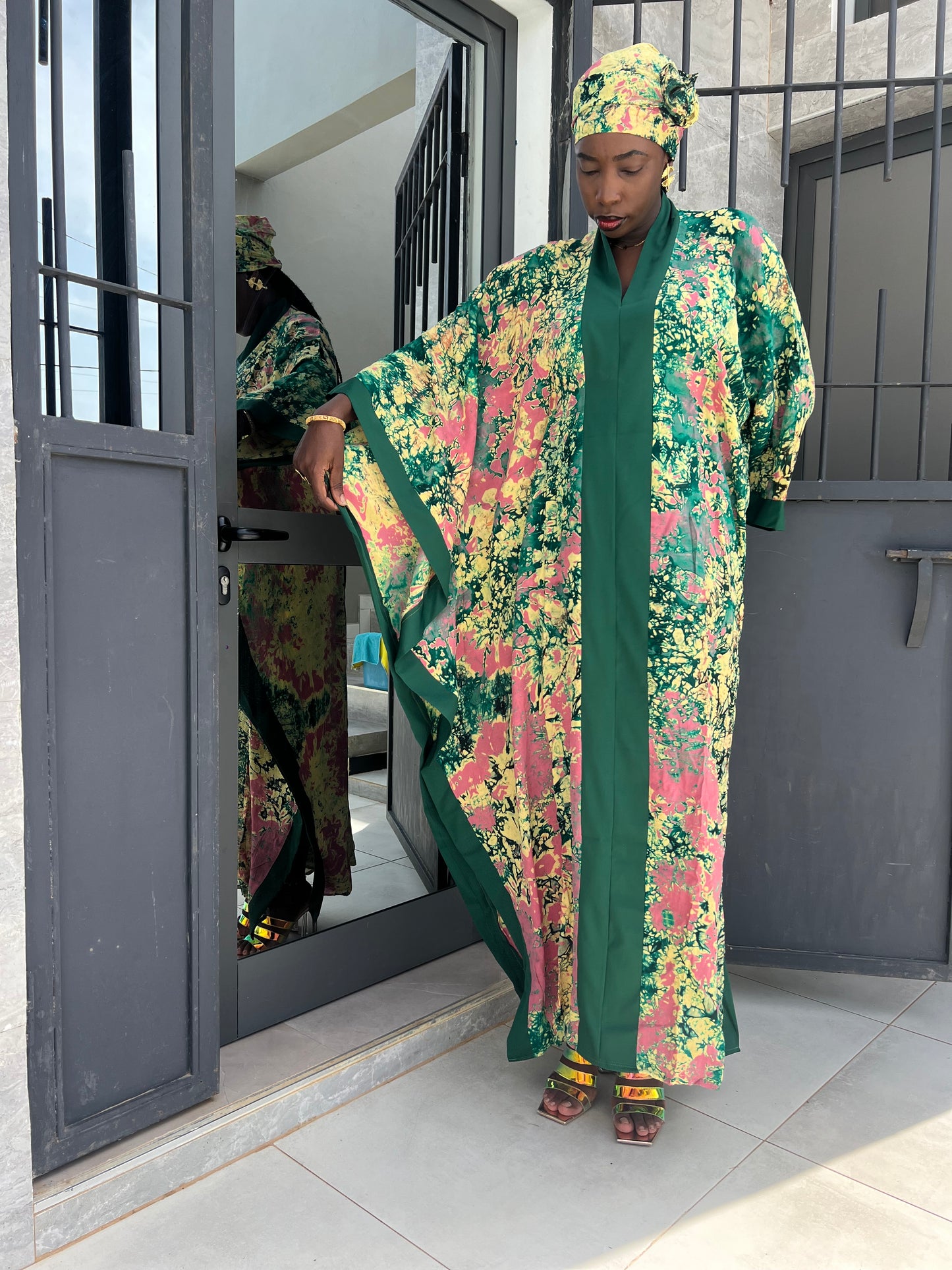 Costume traditionnel africain, boubou multicolore / bleu